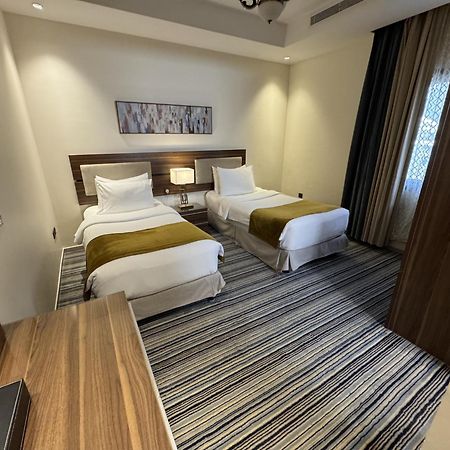 Friesian Hotel Suites Jeddah Exterior photo