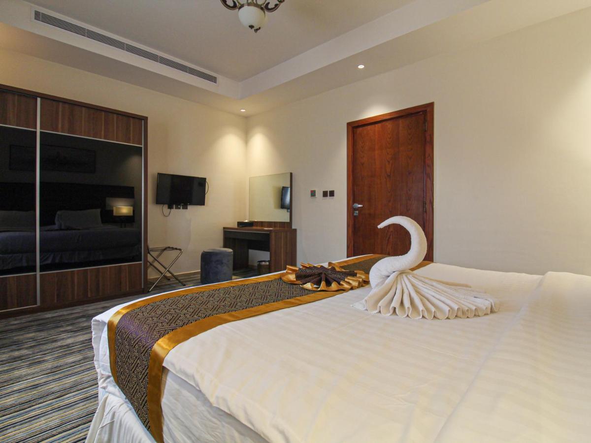 Friesian Hotel Suites Jeddah Exterior photo