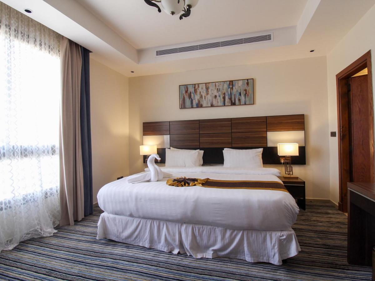 Friesian Hotel Suites Jeddah Exterior photo