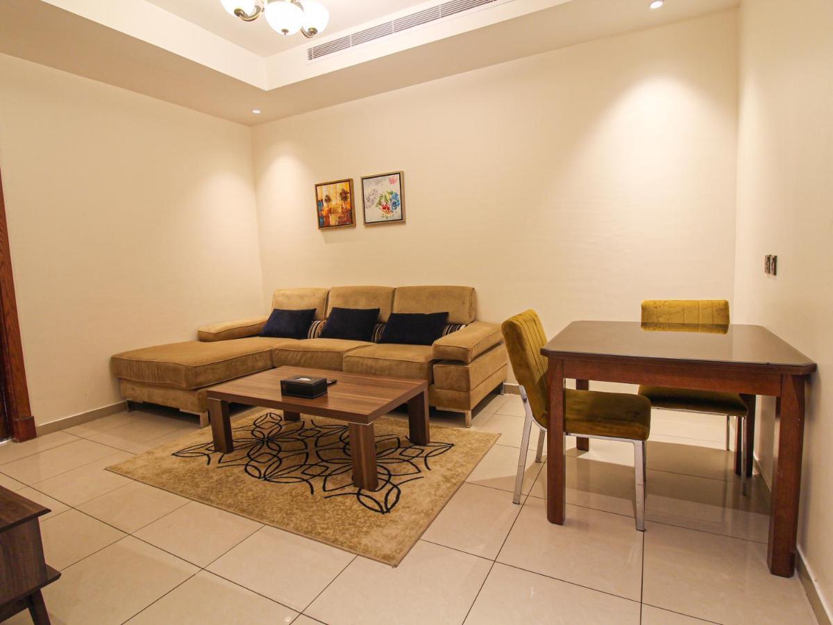 Friesian Hotel Suites Jeddah Exterior photo