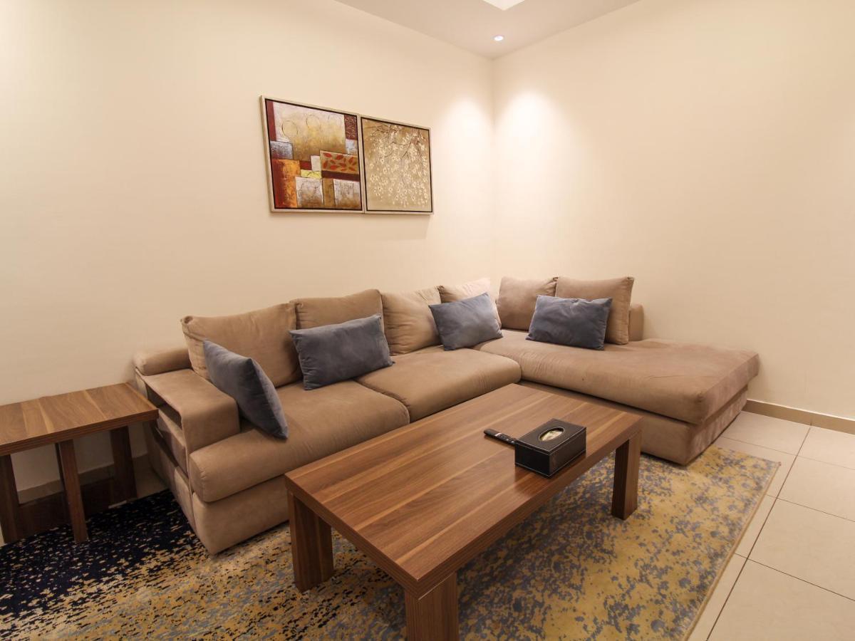 Friesian Hotel Suites Jeddah Exterior photo