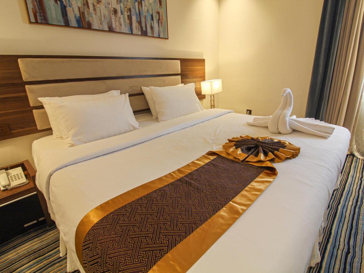 Friesian Hotel Suites Jeddah Exterior photo