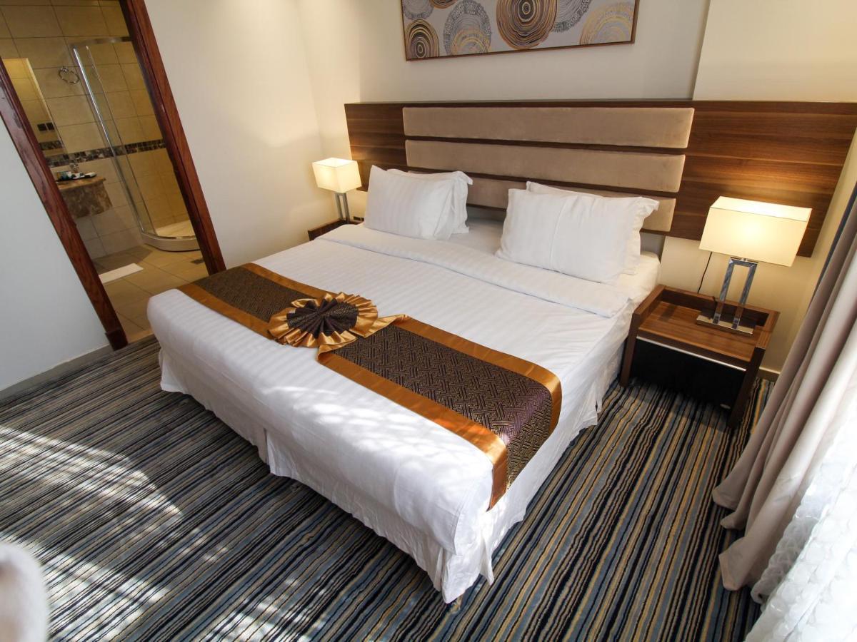 Friesian Hotel Suites Jeddah Exterior photo