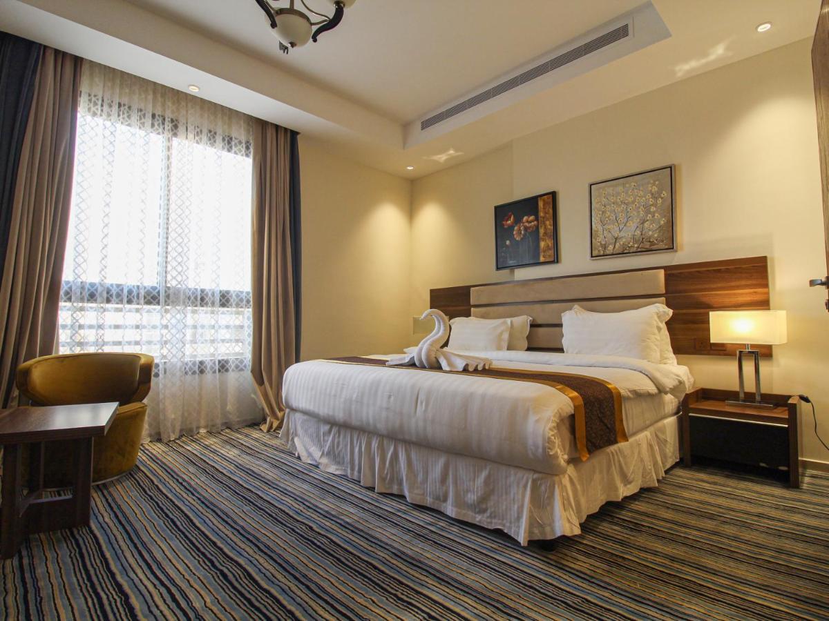 Friesian Hotel Suites Jeddah Exterior photo