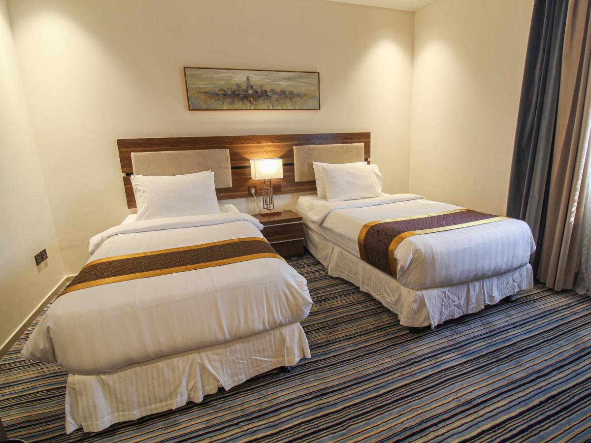 Friesian Hotel Suites Jeddah Exterior photo
