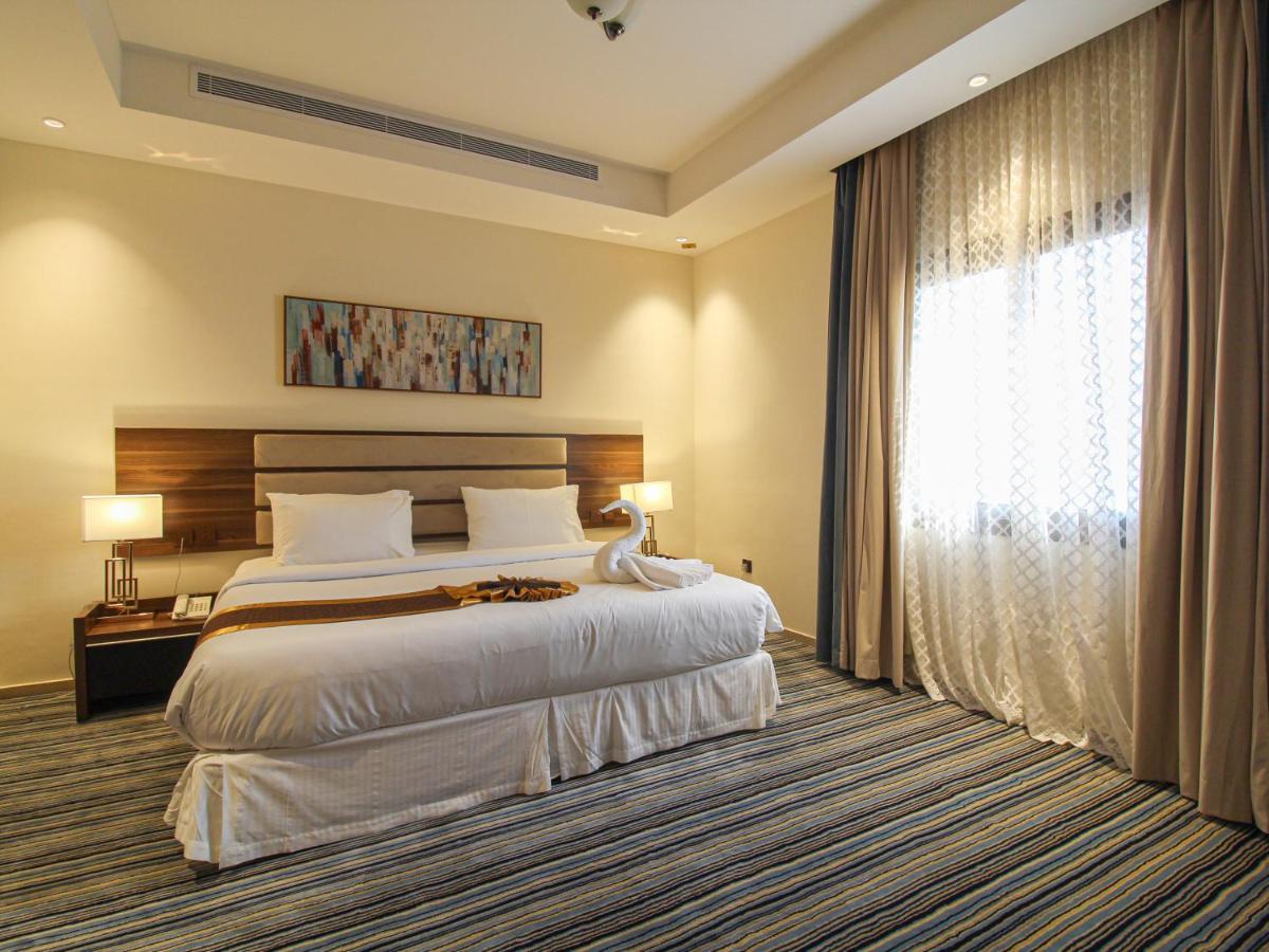 Friesian Hotel Suites Jeddah Exterior photo