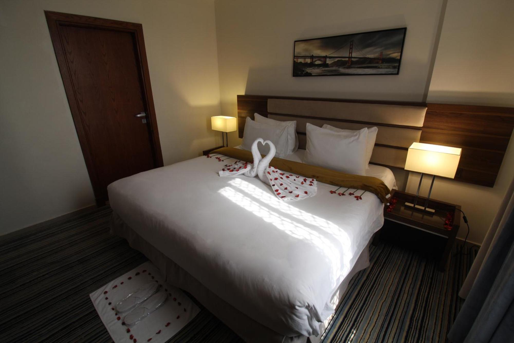 Friesian Hotel Suites Jeddah Exterior photo